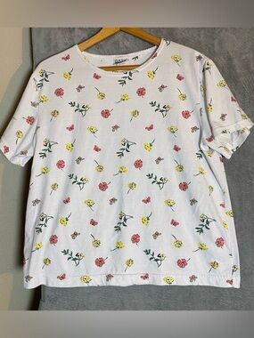 Basic Edition floral whimsical bloom core basic t shirt size Large